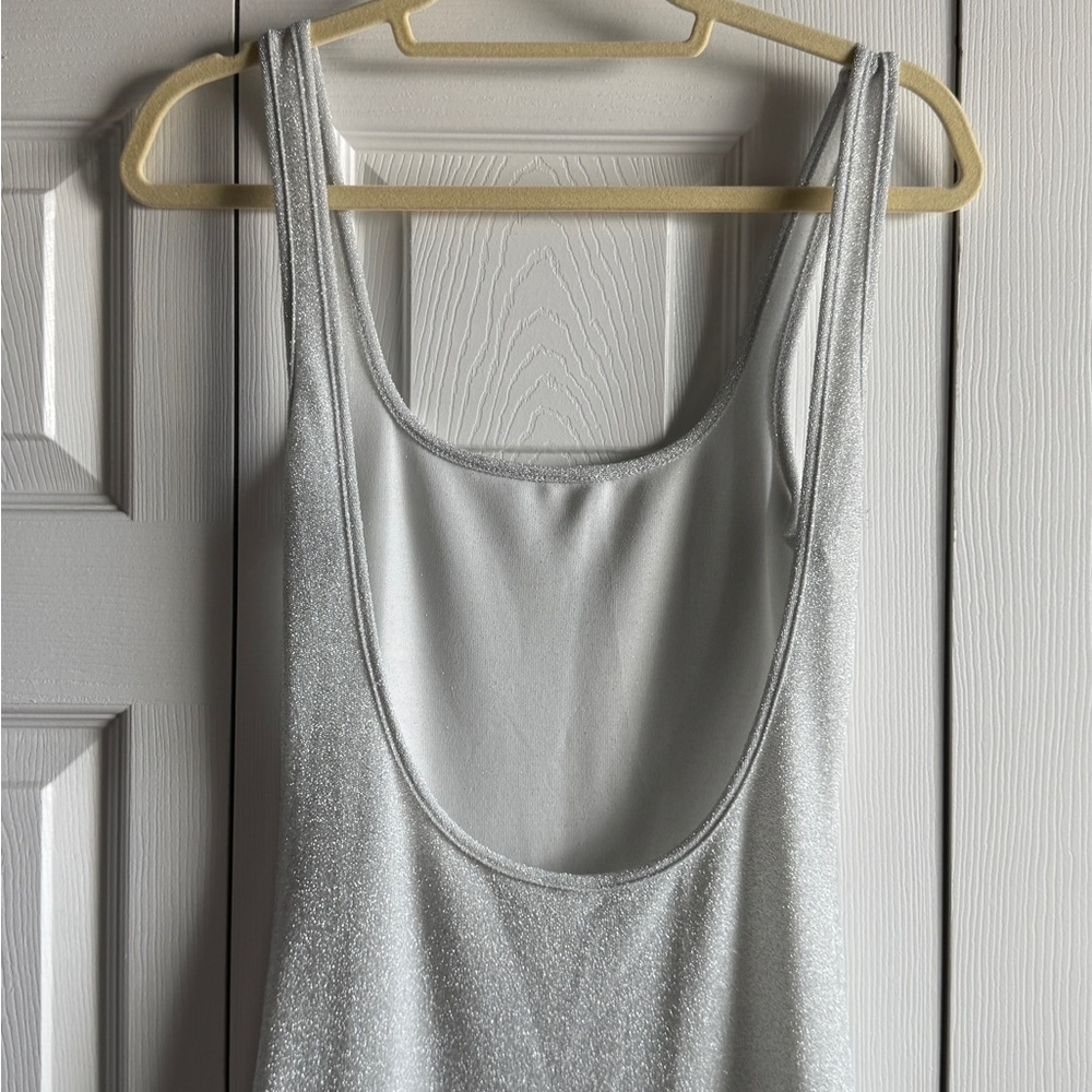 Silver Dress Simple yet dressy, never worn, Medium - Picture 4 of 7